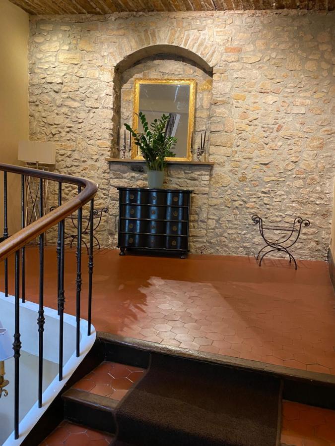 Châteaux Demeures Vallée de L'Arc Trets Esterno foto